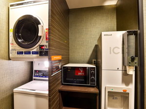 コインランドリー、電子レンジ、製氷機(2階)
