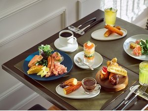朝食ビュッフェ(2階OMOカフェ&バル)