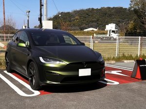 TESLA��p���ԏ�