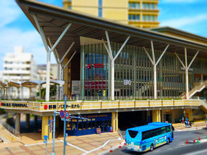 那覇バスターミナル 徒歩約10分