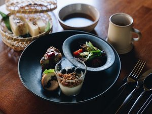 朝食