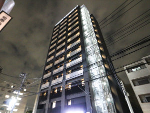 ホテルリブマックス東京綾瀬駅前【外観：夜】