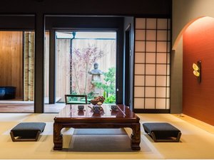 【京都市河原町・烏丸の貸切京町家】福家・四季二条