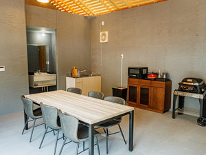 �h�[���e���g�אڂ�BBQ�n�E�X�������y���B�����z���������p�O�����E�����W�ȂǑf����ł��[���̐ݔ�