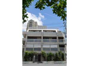 SECRET HOUSE MAKISHI