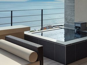 Executive Corner�i���j