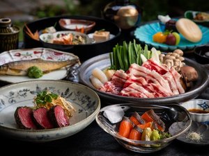 【夕食】選べる3つのメイン。湯平ならではの厳選された食材が自慢