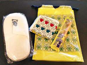 【キッズアメニティ】スリッパ、歯ブラシ、ハンカチを小さいお子様用にお渡ししております♪