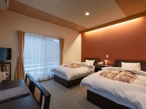 【ツイン洋室】プライベート感の高い、落ち着いた雰囲気のお部屋です。