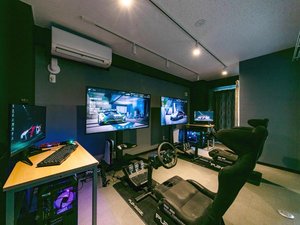 2F�F2��u���ꂽ�R�b�N�s�b�g�ł��F�l�B�Ƃ��y�����Q�[���v���C�B
