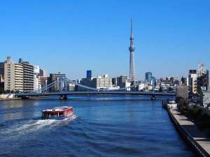 �z�e���̂����O�𗬂����c��B���������F���ƃX�J�C�c���[���Ղ߂܂�