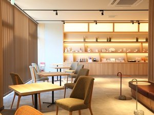 ラウンジ