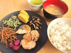【朝食】和食プレート 新メニュー(開始期間:6/1〜)『朝食ご利用日が奇数日のメニューです!』