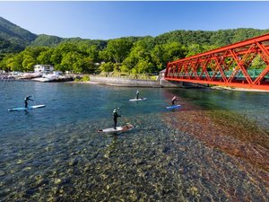 ■支笏湖SUP体験※カヌーやダイビングなど色々な体験が楽しめます。