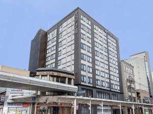 阪急「京都河原町駅」3番出口より徒歩約3分・観光にもビジネスにも絶好のロケーション