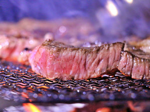 【BBQ】プールサイドでBBQを楽しめる