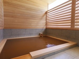 *【貸切露天・花ごころ(御幸荘花結び内)】プライベートな温泉時間を満喫できる人気の貸切露天風呂。