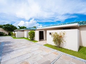 ���₩�ȋu�ɒi�X�ɕ��ԁA�v���C�x�[�g���B��