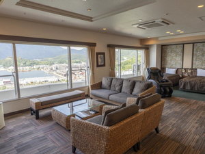 ◆ロイヤルスイート|客室棟最上階(11階)に位置する当館最高ランクのスイートルームです。