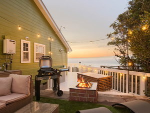 SOCIAL VILLA AWAJI TERRACE�̎{�ݎʐ^1