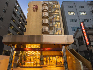 沼津駅南口より徒歩3分のアクセス。近隣にコンビニや飲食店も多数ある好立地!