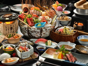 最高級「大間産本鮪」と「鮑の踊り焼」特別会席+青森県産牛ステーキ ※刺身の盛合は2名様分