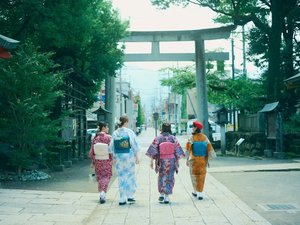 �E�y�����_�Ёz�Q�q�̌�͏��a���g���ȊX���݂ŎU���A�J�t�F�E�X�C�[�c����͂������ł��傤��