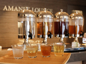 ウェルカムドリンク 2Fラウンジでソフトドリンク・コーヒー他
