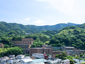 高台のため湯河原の街並みを一望できますよ♪