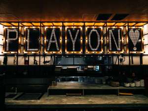 Bar Moxy