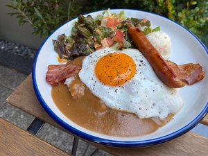 �y���H�z�O���C�r�[�R���{�v���[�g