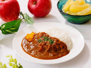 【ご朝食】ホテル特製の「りんごカレー」は、弘前ならではの一品