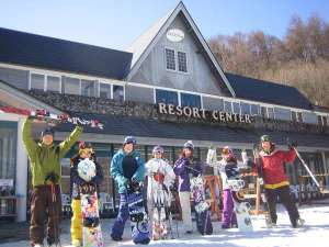 �y�V���g���[�[�X�L�[�o���[���C�z���Ɨ��s��~�x�݂̃X�L�[���s�ɑI�΂�Ă��܂�