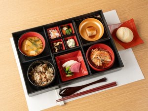 【朝食*精進料理(一例)】和空下寺町オリジナル。内容は毎日変わります。