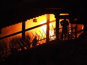 【奈良観光紹介:東大寺修二会】二月堂で行われる、奈良に春を告げる伝統行事(例年3月)