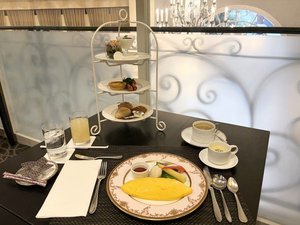 朝食