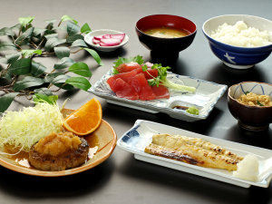 レトロな食堂を営む 奈良旅館の施設写真1