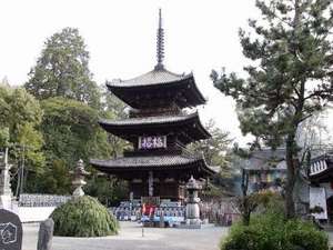 四国遍路【51番札所石手寺】*徒歩約12分