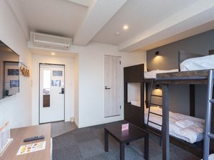 �y���{:��{���E�V�����E�s���암�zBAKURO by DOYANEN