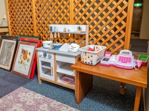 キッズスペース/ロビー内にキッズスペースあり、お子さま連れでもご安心ください