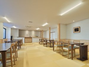 お食事ダイニング【山茶花】