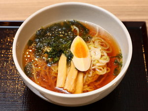 ◆ドーミーイン名物<夜鳴きそば> 営業時間21:30〜23:00
