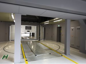 ◆立体駐車場(1500円/1泊)車長 5300mm以下 × 車高 2000mm以下 × 車幅 2000mm以下、重量 2500kg以下