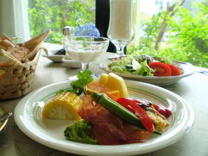 【千葉県鴨川・勝浦・御宿エリアの家族旅行におすすめのホテル・旅館・貸別荘】プチホテルヒルトップイン ブランシェ