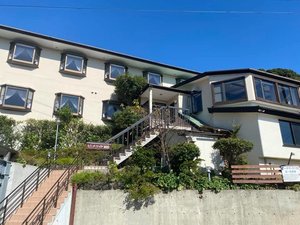 �ԂƑݐ؉���̏h�@�r�[�`�T�C�h100�̎ʐ^