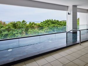展望風呂残波岬の自然に心身ともに癒やされる寛ぎの時間を。
