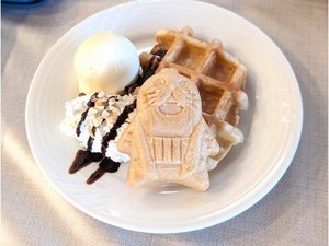 朝食革命♪焼き立てクロッフルと紋太モナカのデザートプレート
