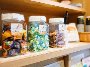 2階アメニティコーナー(お菓子)※数量限定