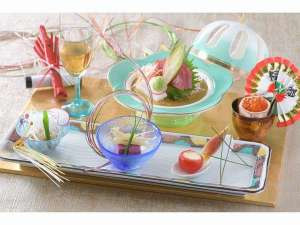 祝い船 宿泊日から向こう1か月までに祝い日が来る場合、通常の船盛を 祝い用の船盛に変更させて頂きます