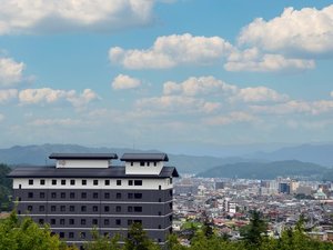 駐車場無料!展望大浴場設置!バイキング朝食あります♪
